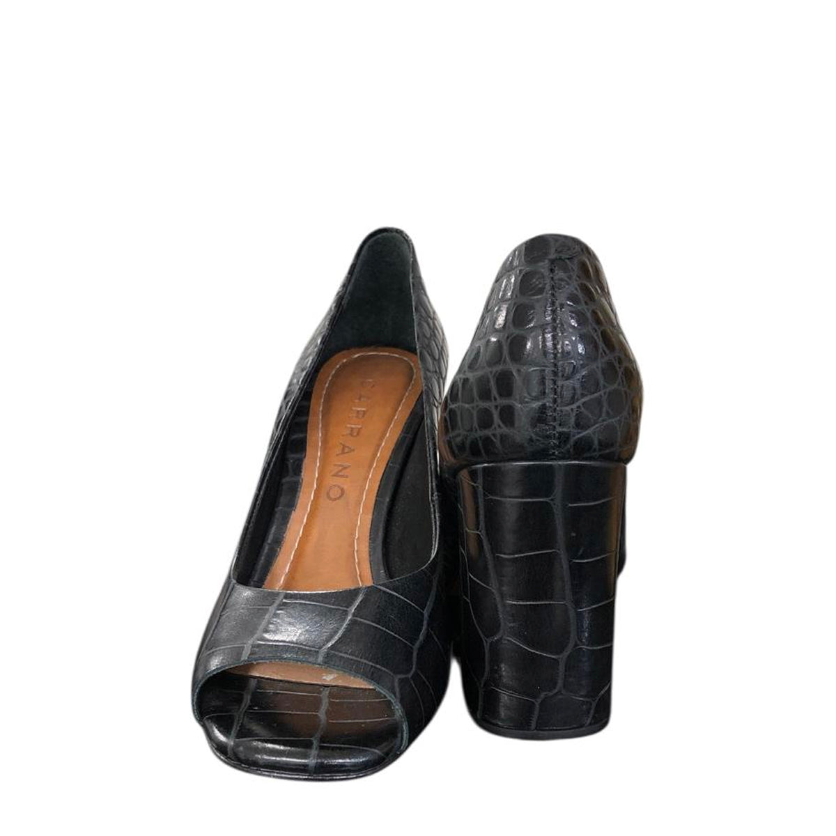 Tacón de cuero negro 133213B