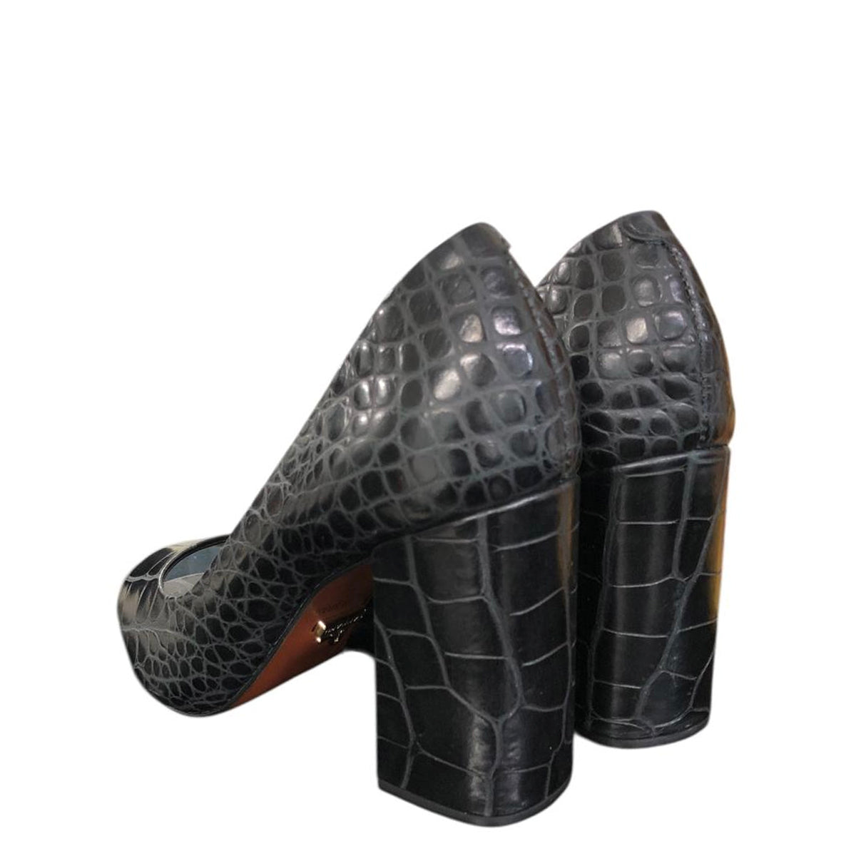 Tacón de cuero negro 133213B