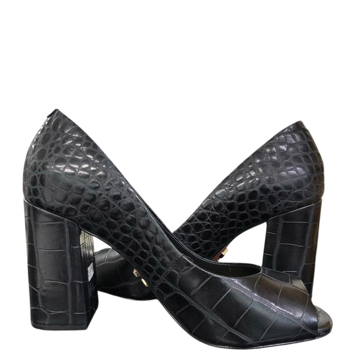 Tacón de cuero negro 133213B