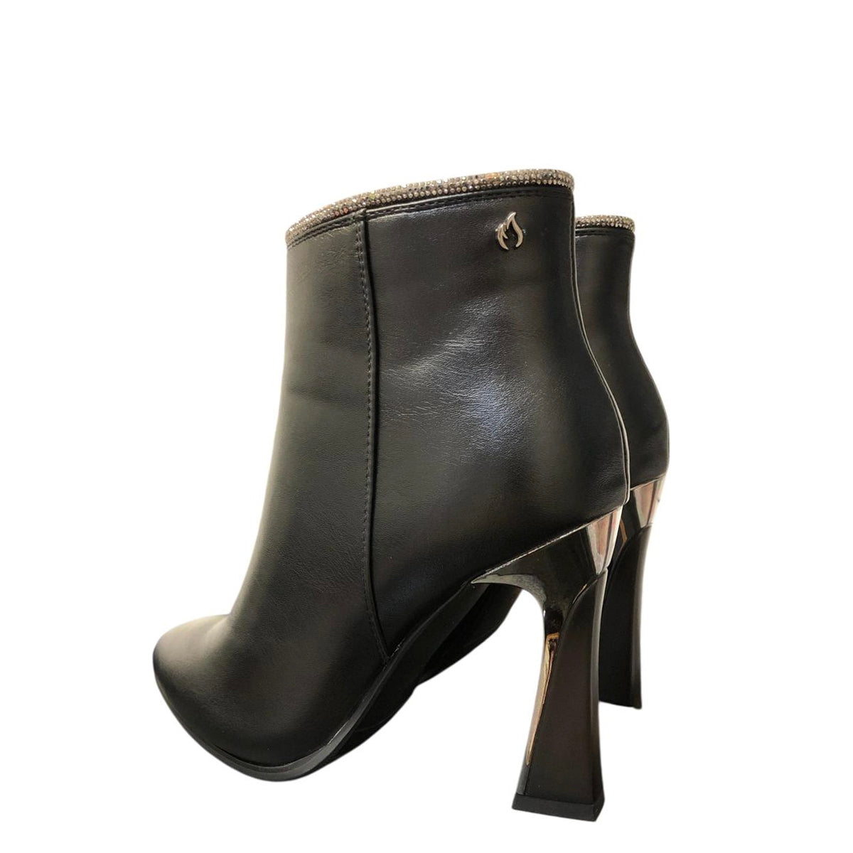 Botín negro de cuero vegano  H1297