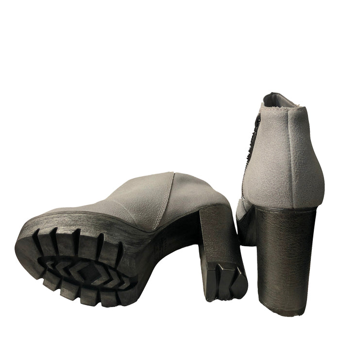 Botín con. suela track T2363